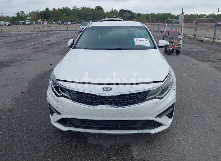 Photo 12 of 2019 Kia Optima LX (VIN 5XXGT4L30KG336770)