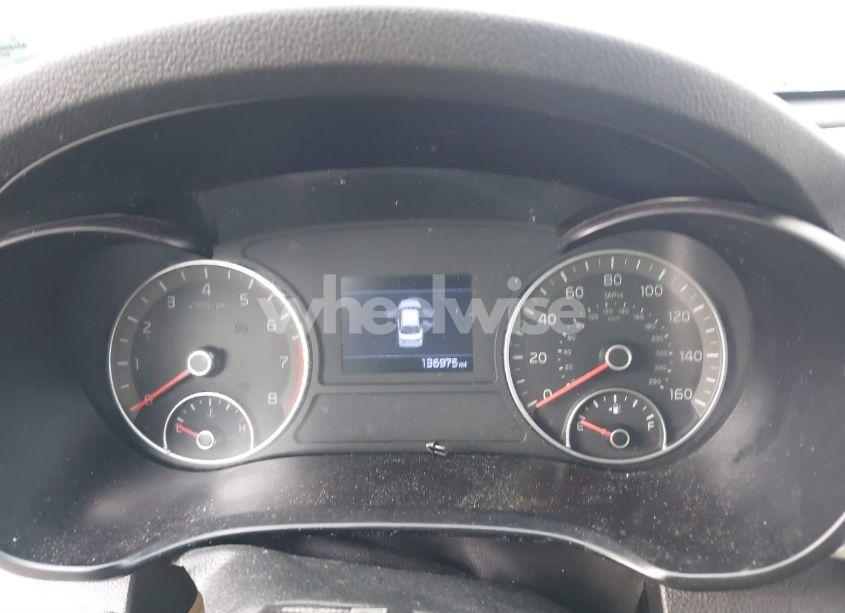 Photo 15 of 2019 Kia Optima LX (VIN 5XXGT4L30KG336770)