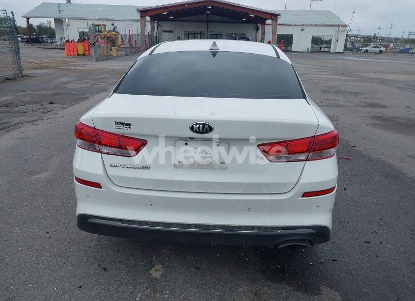 Photo 16 of 2019 Kia Optima LX (VIN 5XXGT4L30KG336770)