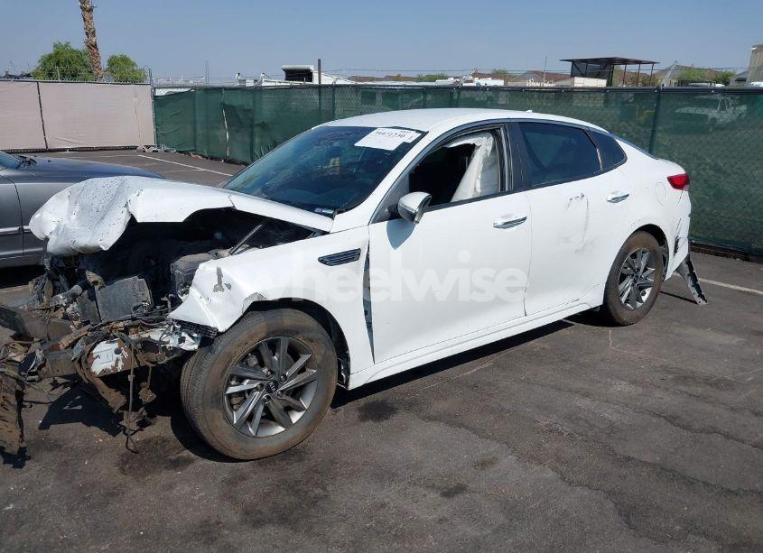 Photo 14 of 2019 Kia Optima LX (VIN 5XXGT4L30KG342892)
