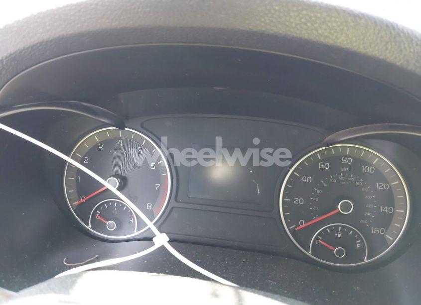 Photo 15 of 2019 Kia Optima LX (VIN 5XXGT4L30KG342892)