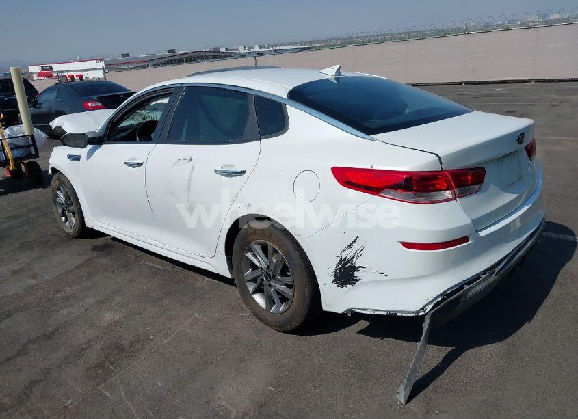Photo 3 of 2019 Kia Optima LX (VIN 5XXGT4L30KG342892)