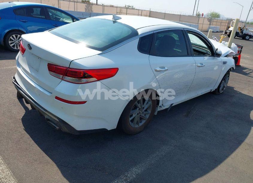 Photo 4 of 2019 Kia Optima LX (VIN 5XXGT4L30KG342892)