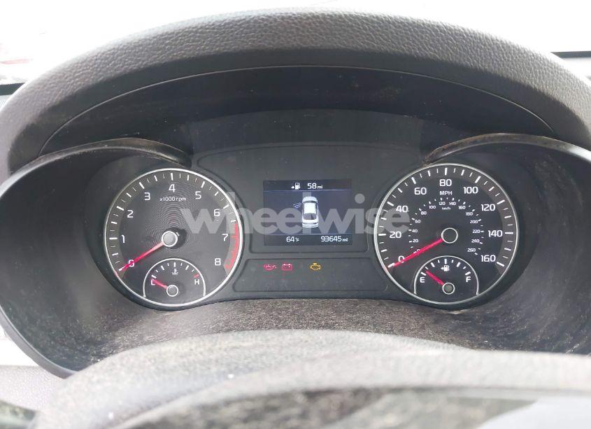 Photo 7 of 2019 Kia Optima LX (VIN 5XXGT4L30KG343170)