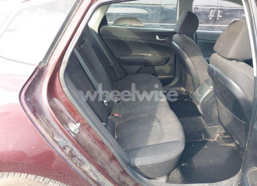 Photo 8 of 2019 Kia Optima LX (VIN 5XXGT4L30KG343170)