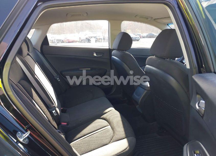 Photo 8 of 2019 Kia Optima LX (VIN 5XXGT4L30KG344626)