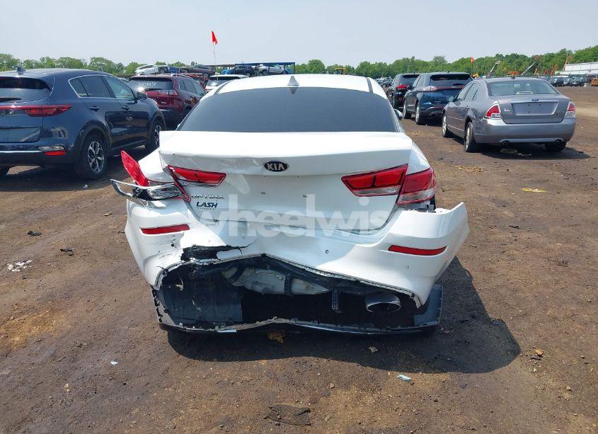 Photo 16 of 2019 Kia Optima LX (VIN 5XXGT4L30KG348112)