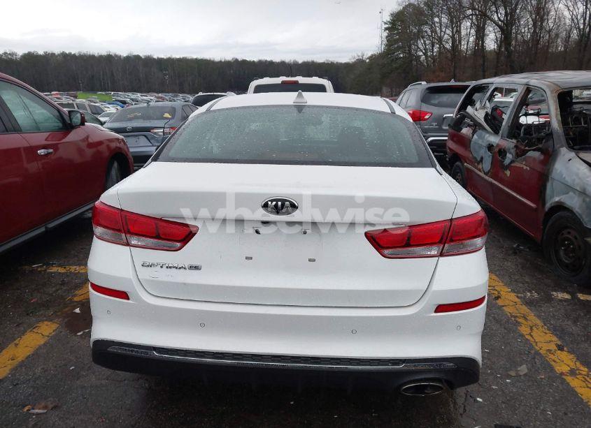 Photo 16 of 2019 Kia Optima LX (VIN 5XXGT4L30KG350622)