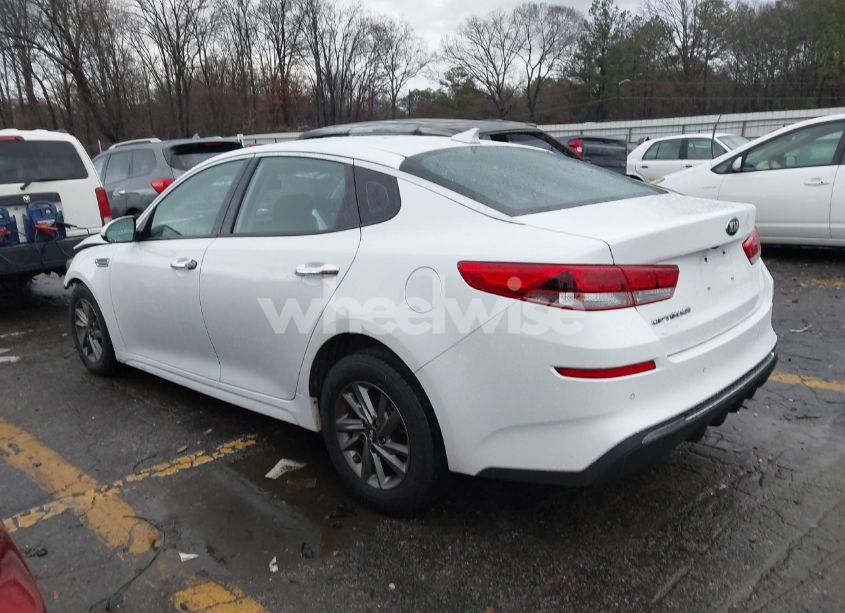 Photo 3 of 2019 Kia Optima LX (VIN 5XXGT4L30KG350622)