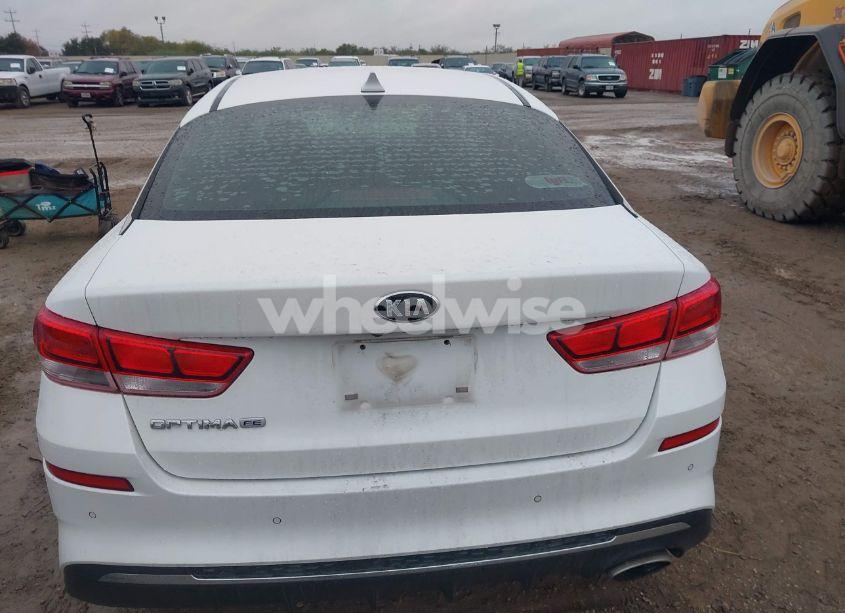 Photo 17 of 2019 Kia Optima LX (VIN 5XXGT4L30KG350958)