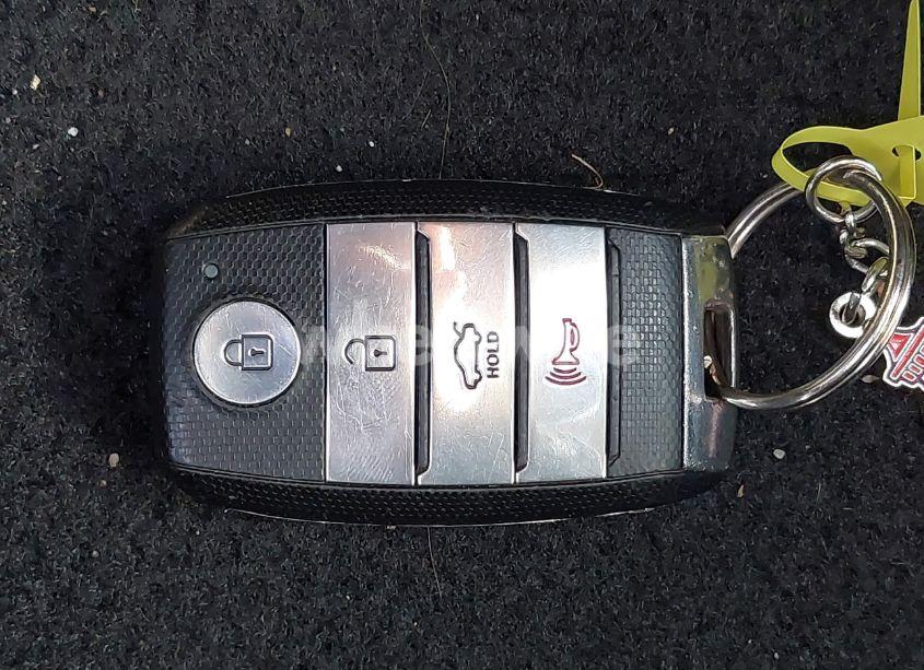 Photo 11 of 2019 Kia Optima S (VIN 5XXGT4L30KG354234)