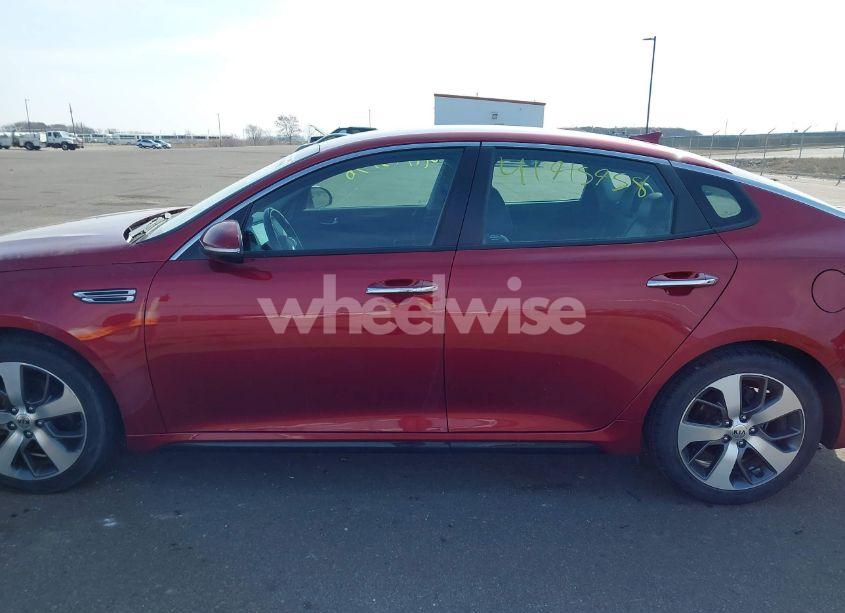 Photo 14 of 2019 Kia Optima S (VIN 5XXGT4L30KG354234)