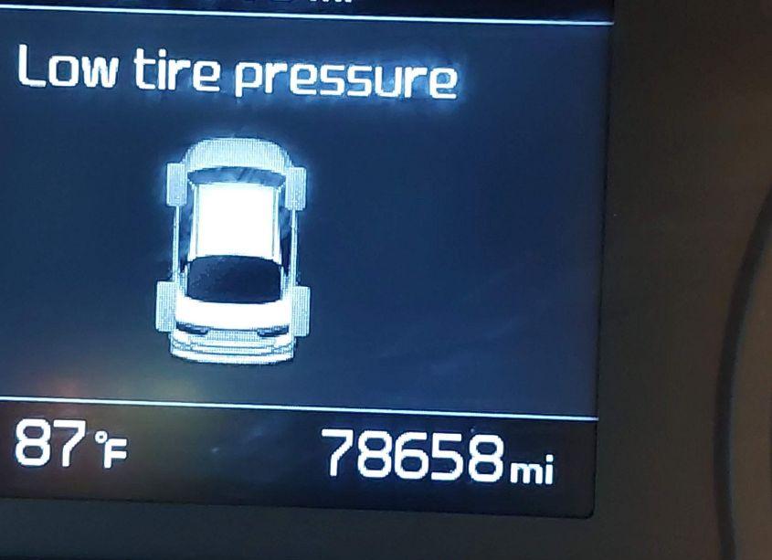 Photo 16 of 2019 Kia Optima LX (VIN 5XXGT4L30KG355562)