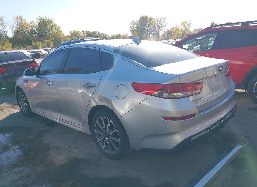 Photo 3 of 2019 Kia Optima LX (VIN 5XXGT4L30KG355562)