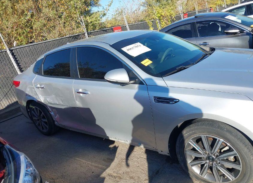 Photo 6 of 2019 Kia Optima LX (VIN 5XXGT4L30KG355562)