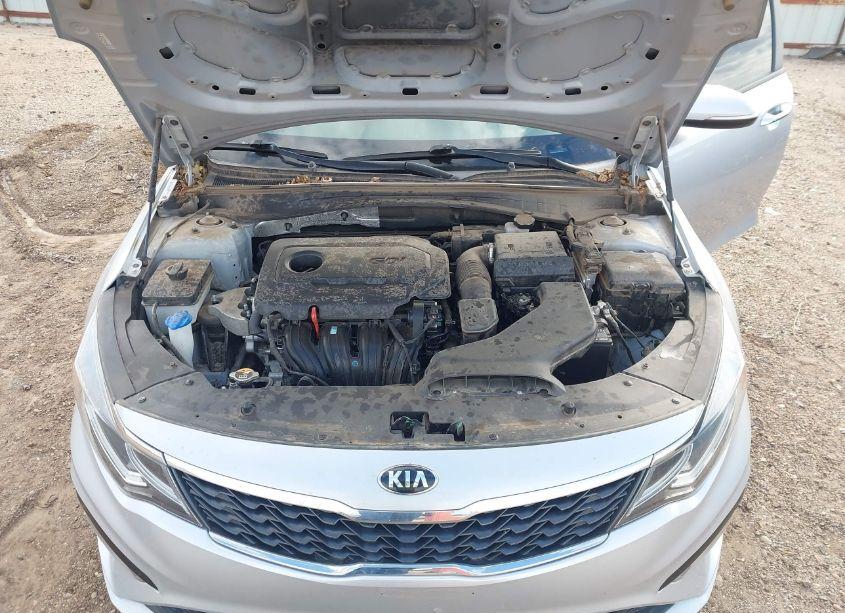 Photo 10 of 2019 Kia Optima LX (VIN 5XXGT4L30KG376038)