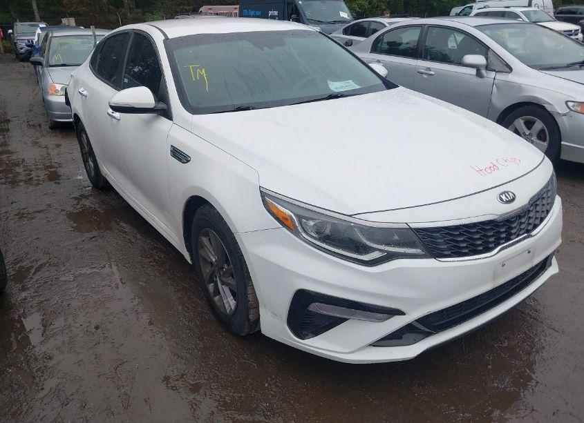 2020 Kia Optima LX (VIN 5XXGT4L30LG384187) main photo
