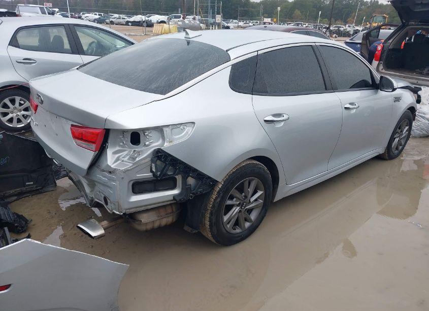 Photo 4 of 2020 Kia Optima LX (VIN 5XXGT4L30LG387560)