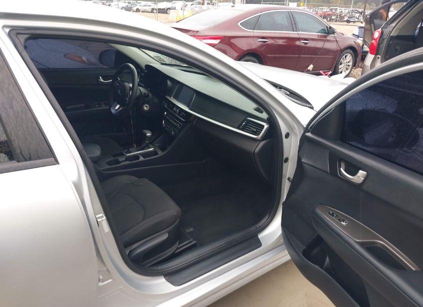 Photo 5 of 2020 Kia Optima LX (VIN 5XXGT4L30LG387560)