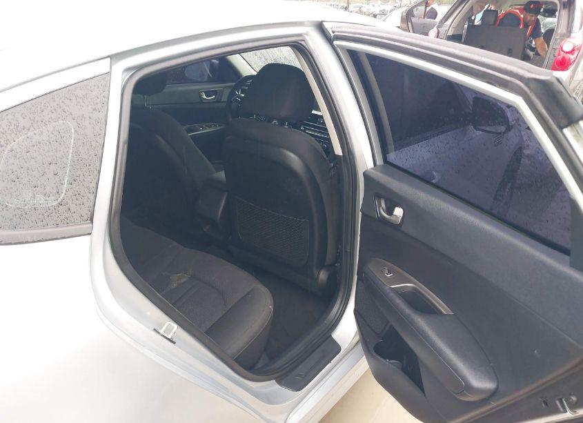 Photo 8 of 2020 Kia Optima LX (VIN 5XXGT4L30LG387560)