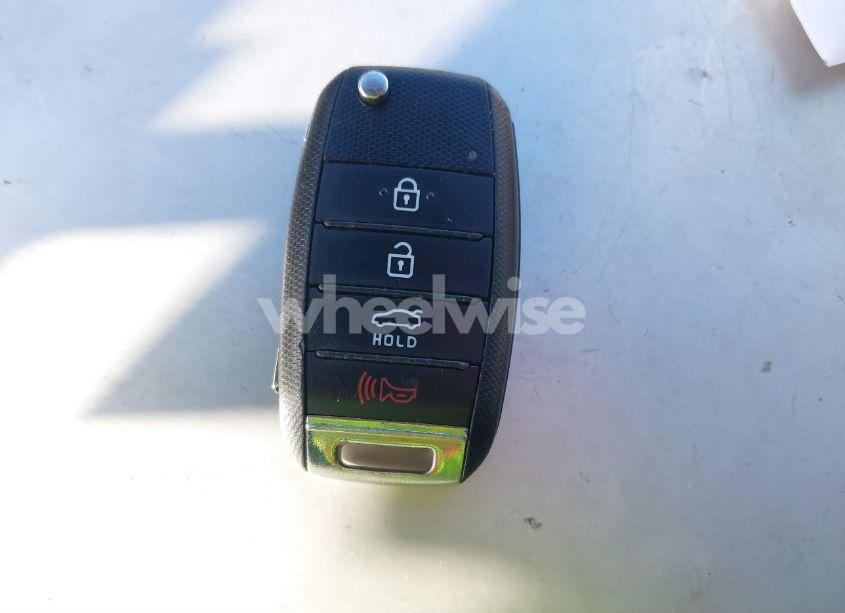 Photo 11 of 2020 Kia Optima LX (VIN 5XXGT4L30LG393200)