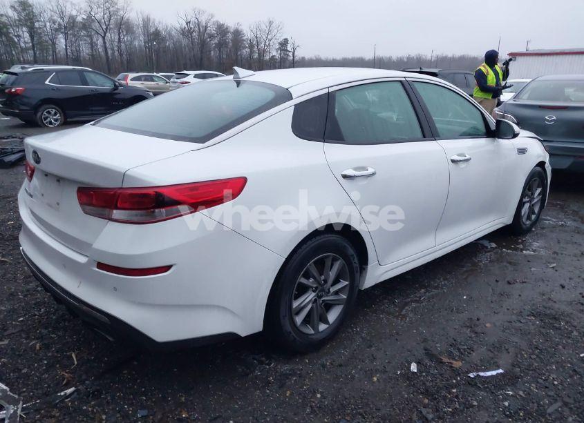 Photo 4 of 2020 Kia Optima LX (VIN 5XXGT4L30LG407841)