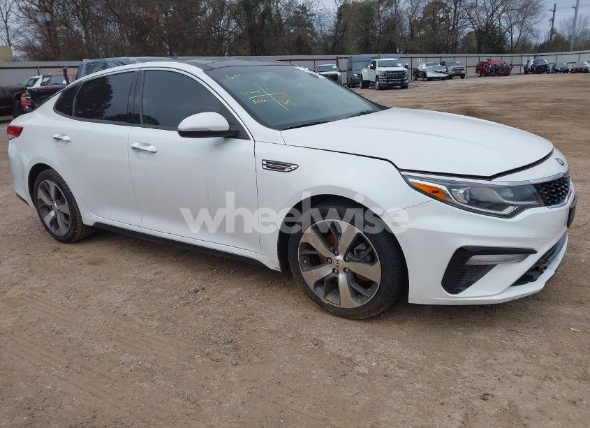 2020 Kia Optima S (VIN 5XXGT4L30LG419228) main photo