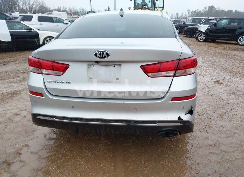 Photo 16 of 2020 Kia Optima LX (VIN 5XXGT4L30LG419780)