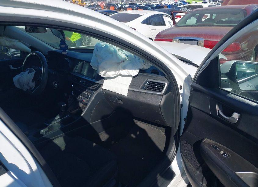 Photo 5 of 2020 Kia Optima LX (VIN 5XXGT4L30LG434280)