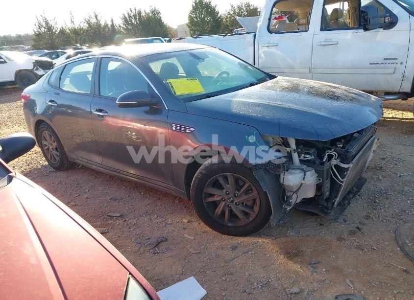 2020 Kia Optima LX (VIN 5XXGT4L30LG436580) main photo