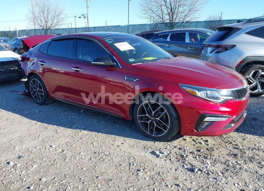 2020 Kia Optima SE (VIN 5XXGT4L30LG438670) main photo