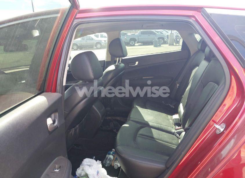 Photo 8 of 2020 Kia Optima SE (VIN 5XXGT4L30LG440788)