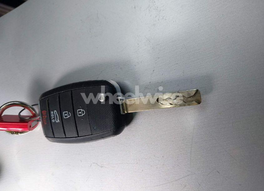 Photo 11 of 2020 Kia Optima LX (VIN 5XXGT4L30LG443755)