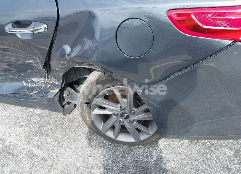 Photo 17 of 2020 Kia Optima LX (VIN 5XXGT4L30LG443755)