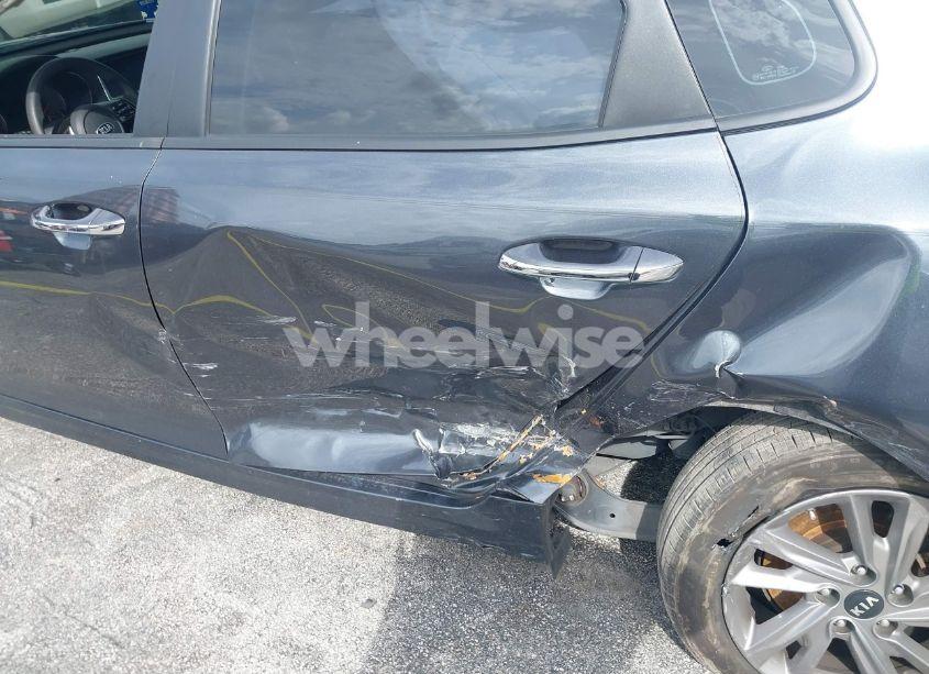 Photo 18 of 2020 Kia Optima LX (VIN 5XXGT4L30LG443755)