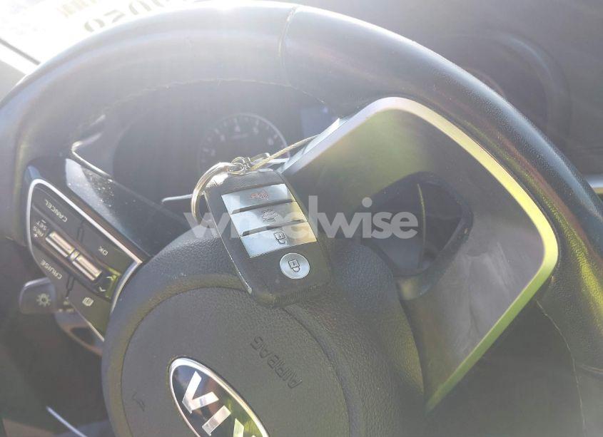 Photo 11 of 2020 Kia Optima SE (VIN 5XXGT4L30LG449619)