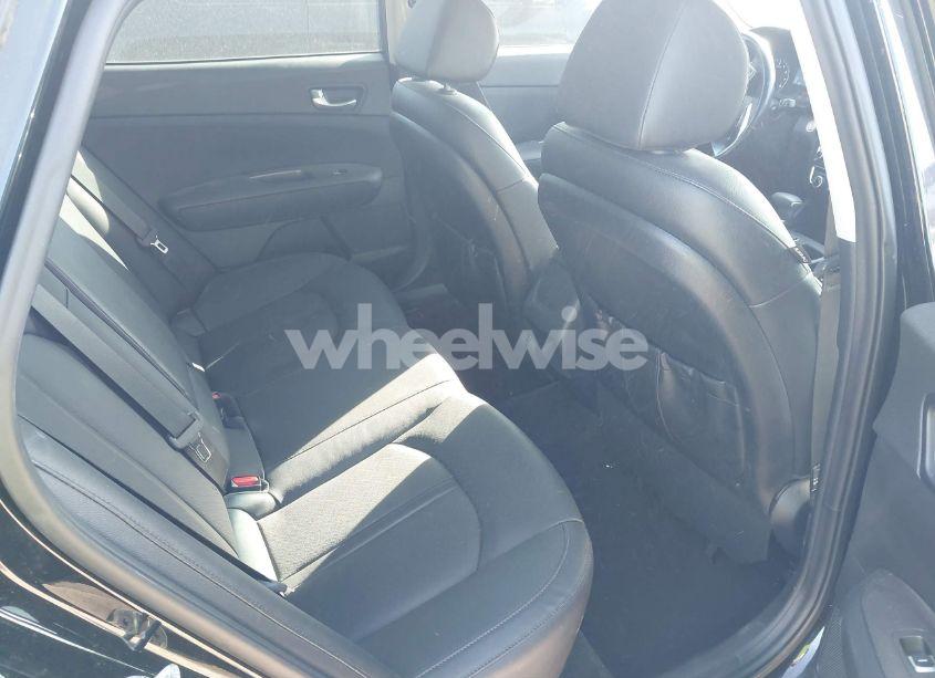 Photo 8 of 2020 Kia Optima SE (VIN 5XXGT4L30LG449619)