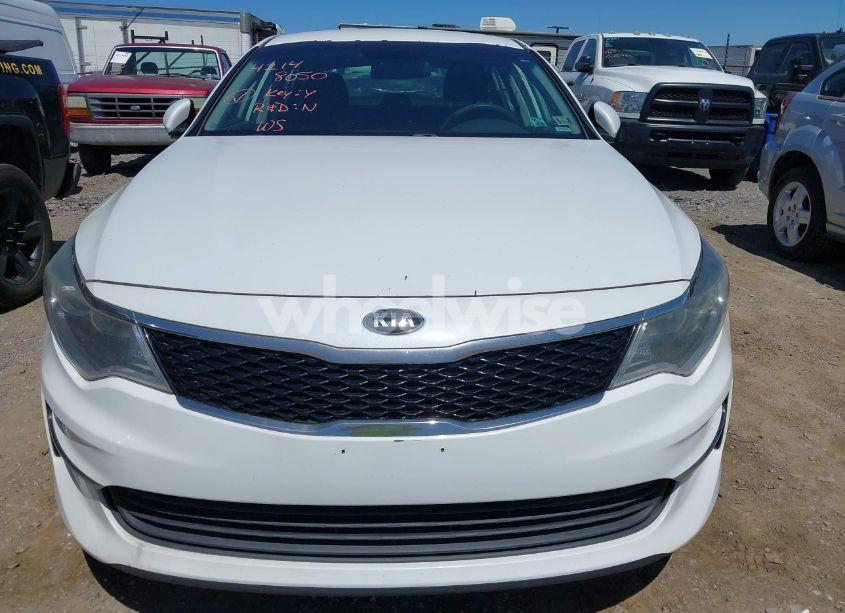 Photo 6 of 2016 Kia Optima LX (VIN 5XXGT4L31GG008961)