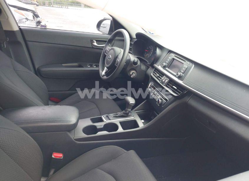 Photo 5 of 2016 Kia Optima LX (VIN 5XXGT4L31GG024240)