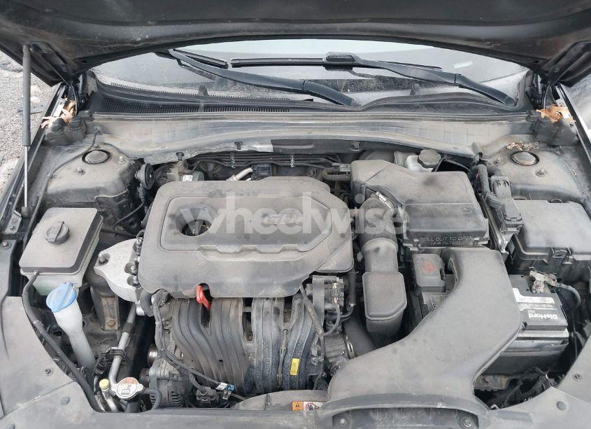 Photo 10 of 2016 Kia Optima LX (VIN 5XXGT4L31GG025842)