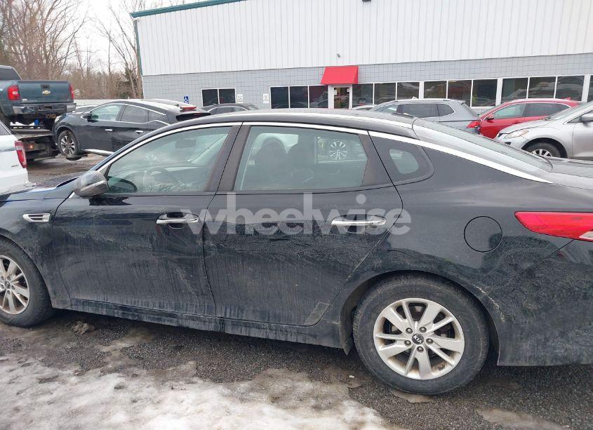Photo 14 of 2016 Kia Optima LX (VIN 5XXGT4L31GG025842)