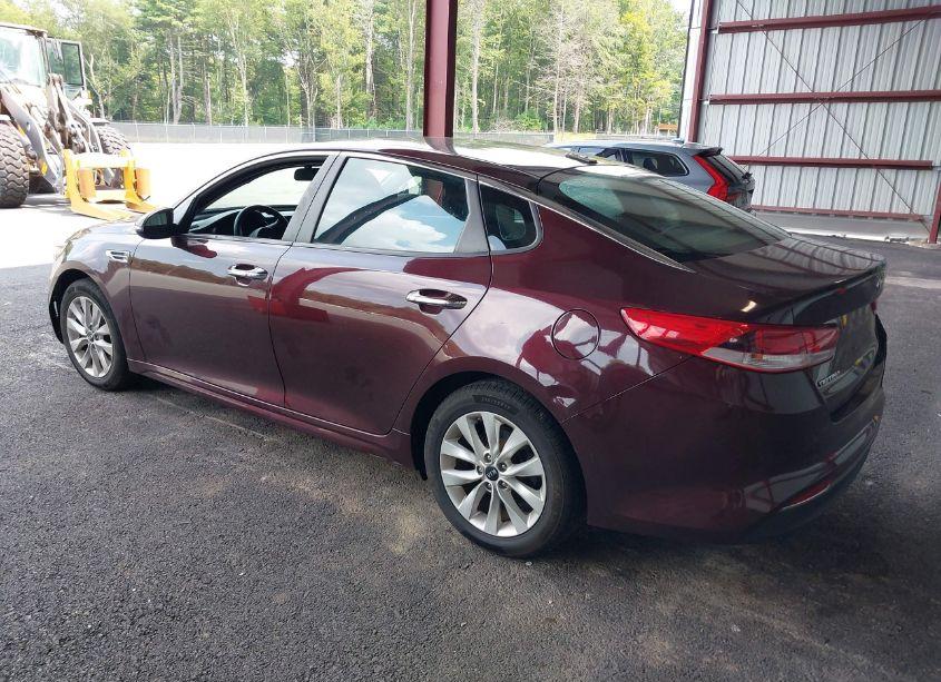 Photo 3 of 2016 Kia Optima LX (VIN 5XXGT4L31GG026294)