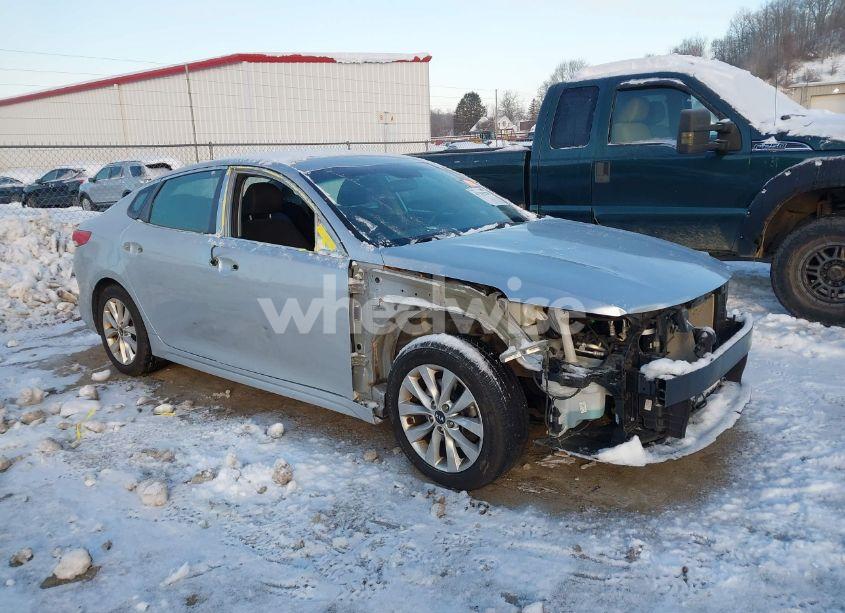 2016 Kia Optima LX (VIN 5XXGT4L31GG044553) main photo