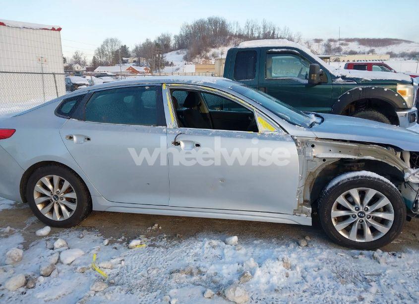 Photo 14 of 2016 Kia Optima LX (VIN 5XXGT4L31GG044553)