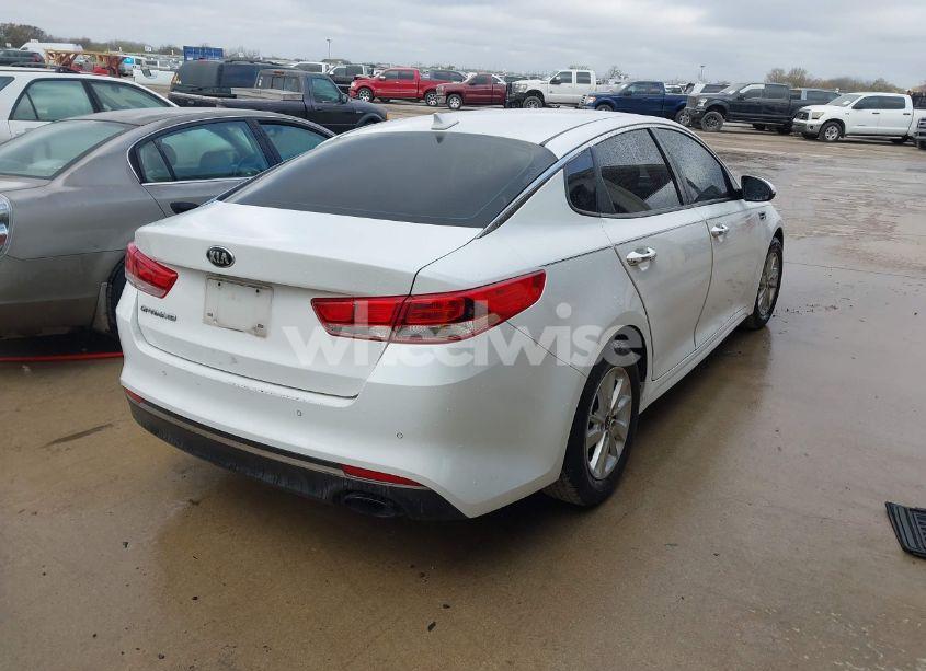 Photo 4 of 2016 Kia Optima LX (VIN 5XXGT4L31GG050885)
