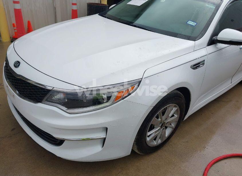 Photo 6 of 2016 Kia Optima LX (VIN 5XXGT4L31GG050885)