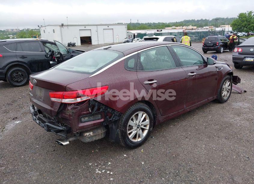 Photo 4 of 2016 Kia Optima LX (VIN 5XXGT4L31GG053429)