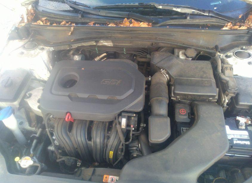 Photo 10 of 2016 Kia Optima LX (VIN 5XXGT4L31GG056234)