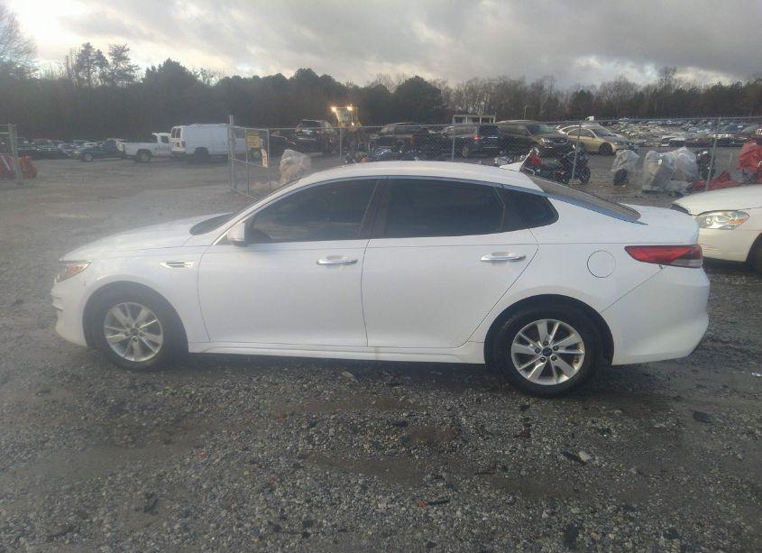 Photo 15 of 2016 Kia Optima LX (VIN 5XXGT4L31GG056234)