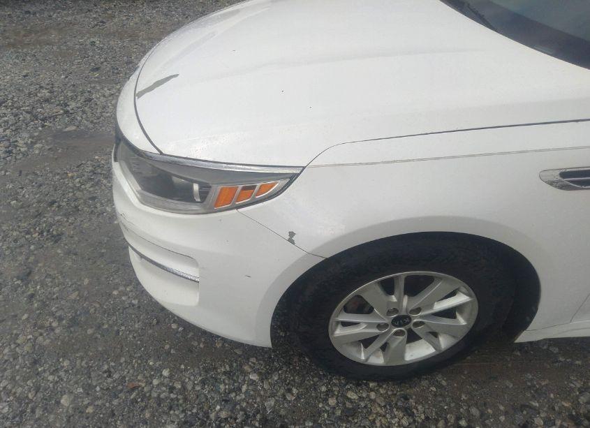 Photo 6 of 2016 Kia Optima LX (VIN 5XXGT4L31GG056234)